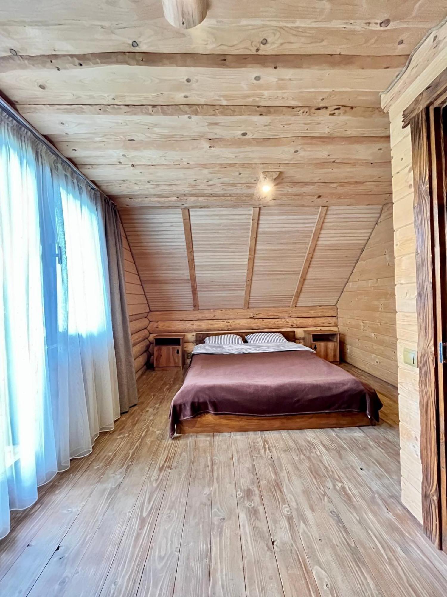 Тихий Куточок Villa Изки Екстериор снимка